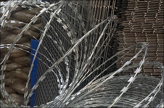 Hot dipped galvanized concertina razor barbed wire