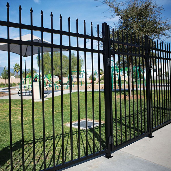 Entrance Gate, Steel Fencing Gate with Decorative Pressed Top