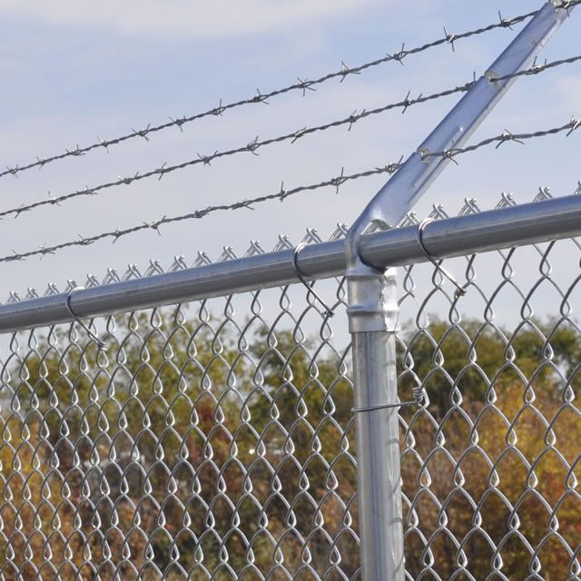 Double stranded galvanised iron barb wire