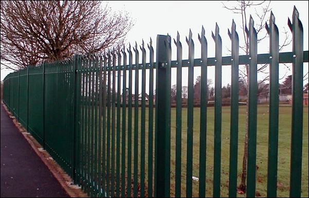 Anti climbing triple point picket fence offering higher security than round top fences